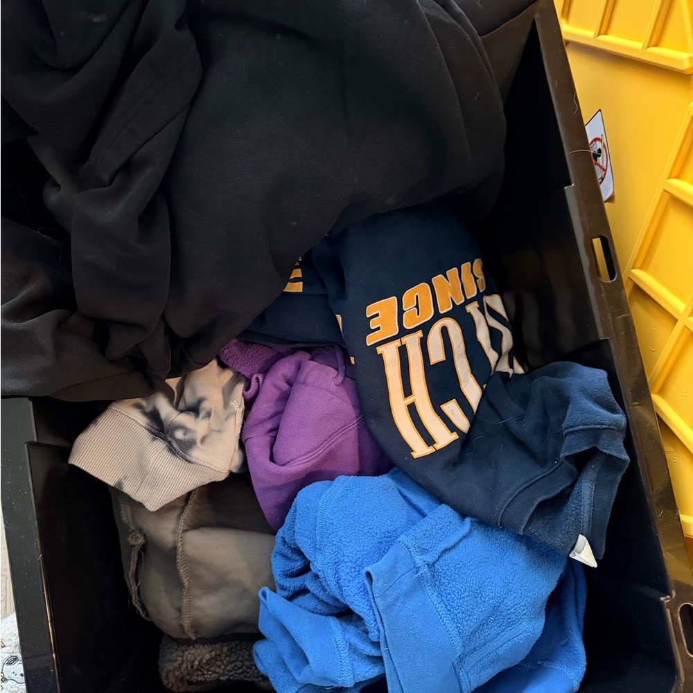 Dutch bros bundle of various clothes and accessories + stickers - Picture 3 of 6